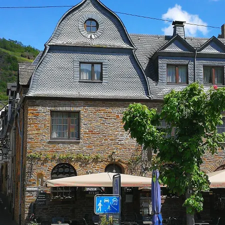 Ξενοδοχείο Winzerhof Brachtendorf 2*