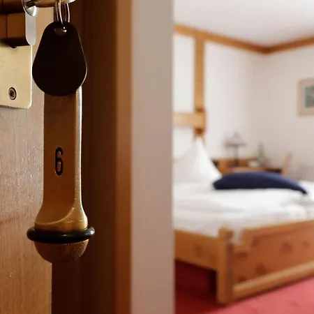 Hotel Winzerhof Brachtendorf Alken