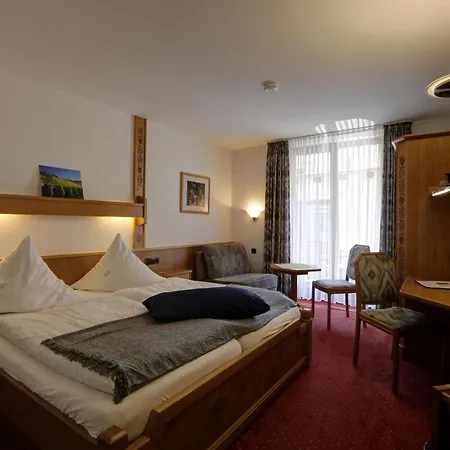 Hotel Winzerhof Brachtendorf