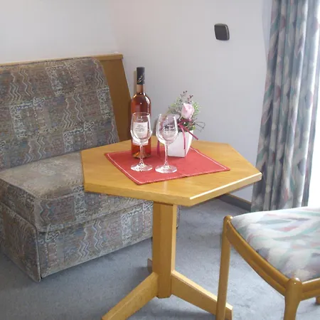 Hotel Winzerhof Brachtendorf Alken