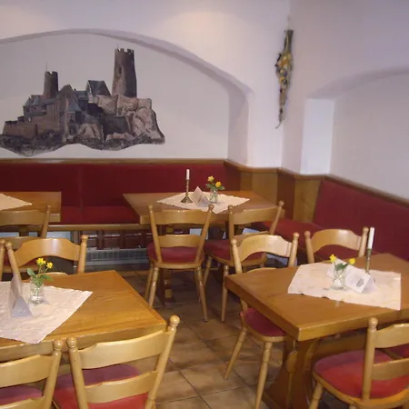 Hotel Winzerhof Brachtendorf Alken