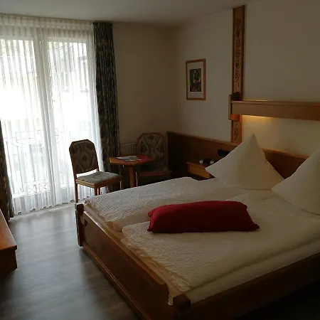 Winzerhof Brachtendorf Hotel