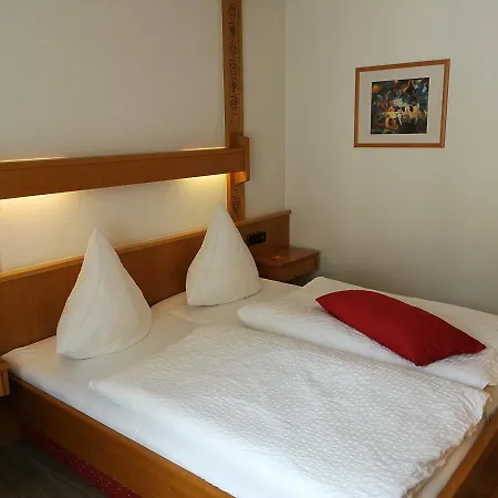 Hotel Winzerhof Brachtendorf