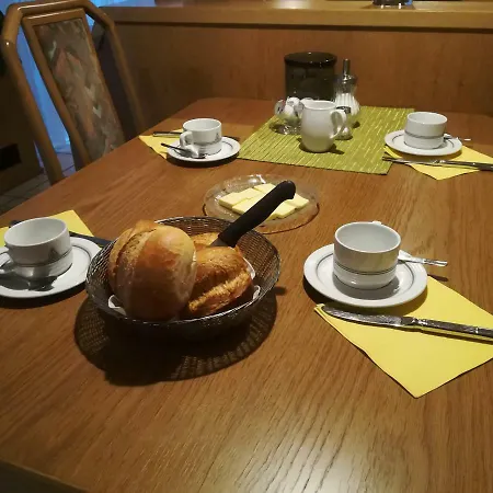 Hotel Winzerhof Brachtendorf