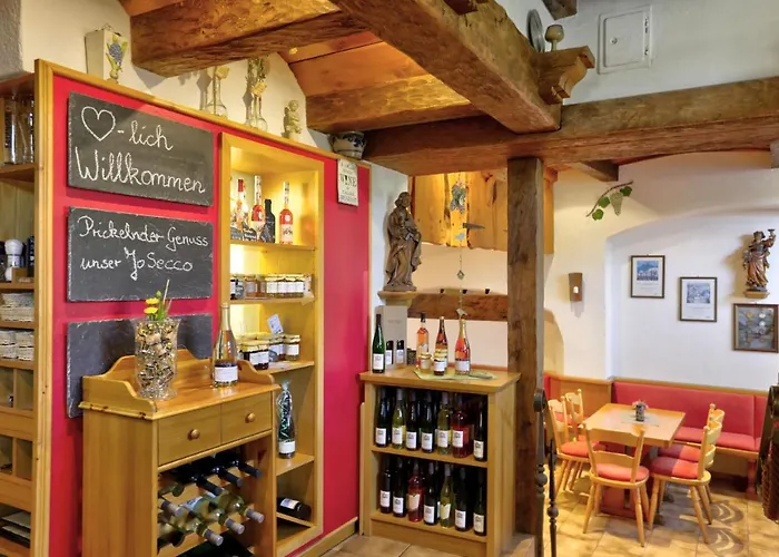 Winzerhof Brachtendorf Hotel