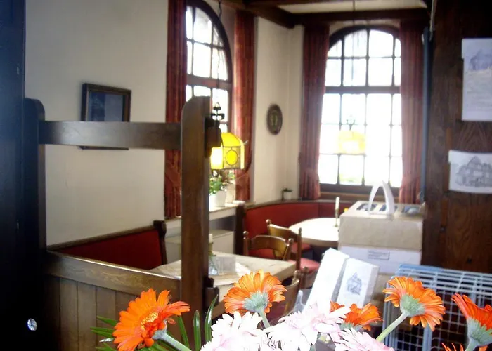 Hotel Winzerhof Brachtendorf 2*